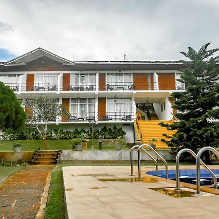 Agbo Hotel Полоннарува Экстерьер фото